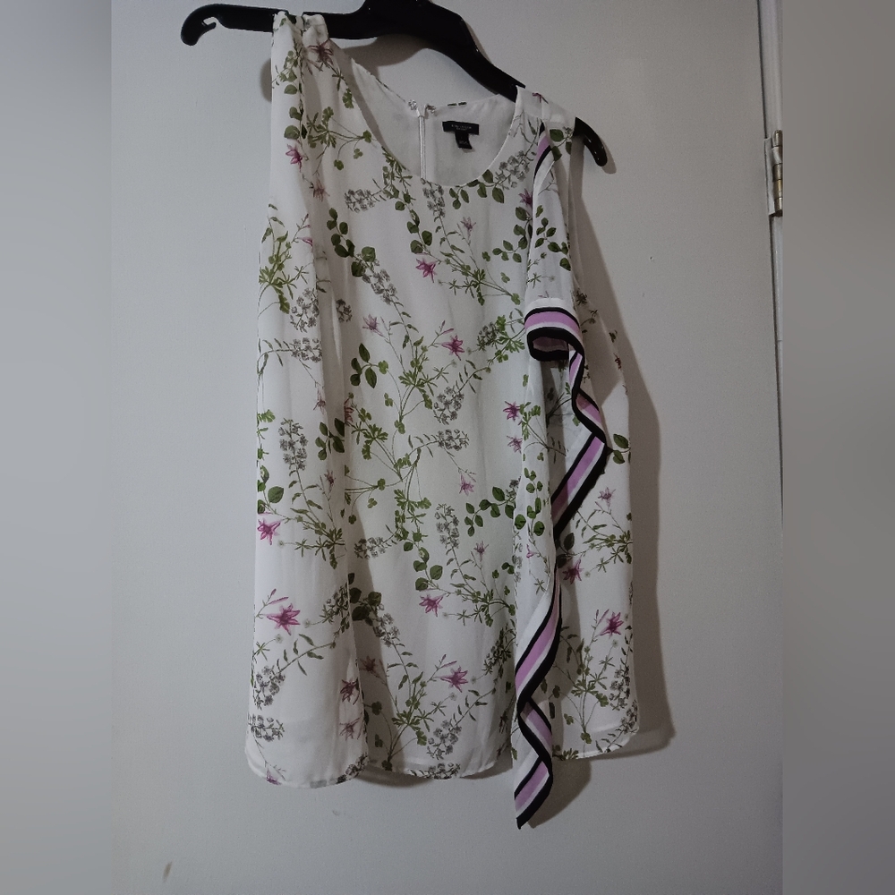Floral top